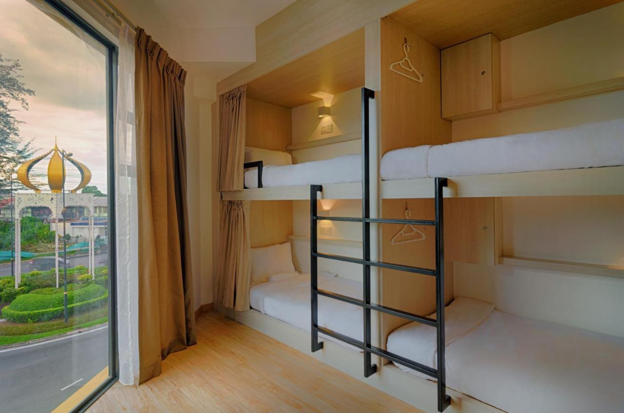 Bulatan HostelTanjong Aru エクステリア 写真