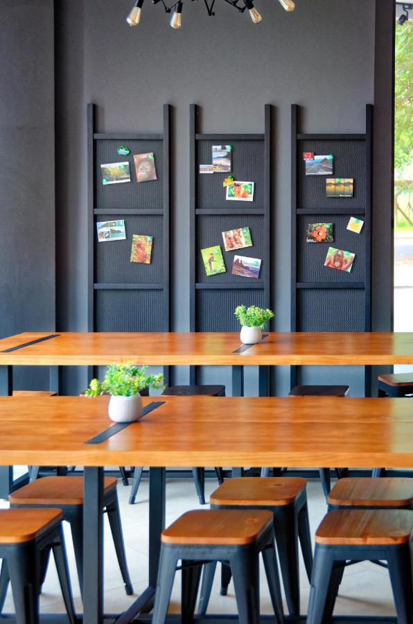 Bulatan HostelTanjong Aru エクステリア 写真